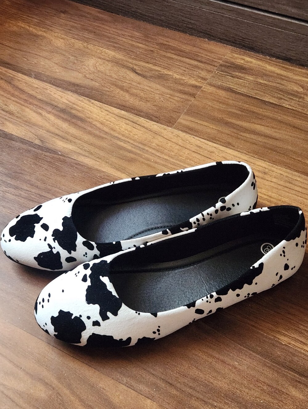Cow Print Size 8.5 Ballet Flats New